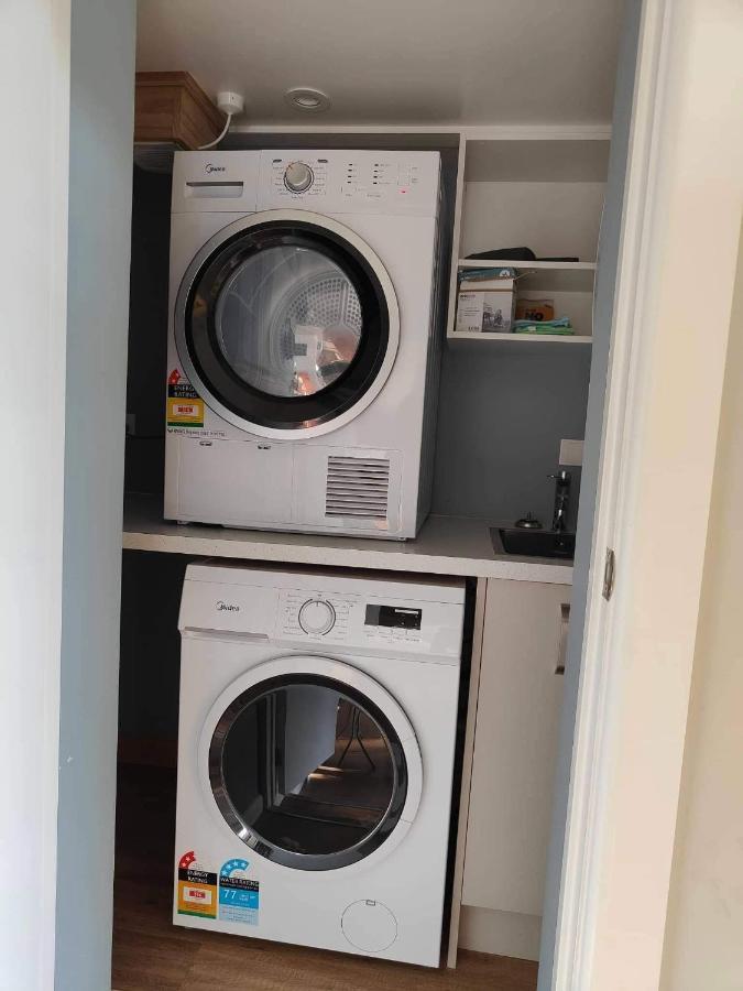 כרייסטצ'רץ' Fully Renovated Hillside Apartment Close To City מראה חיצוני תמונה